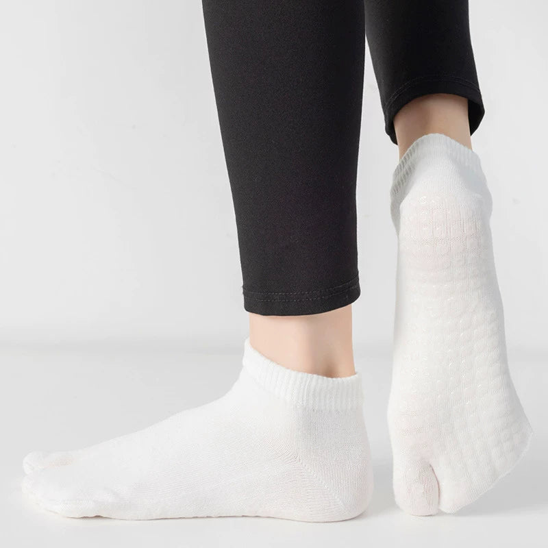 Porlsdn | Women’s Two-Toe Yoga Socks for Studio Practice and Home Wear
