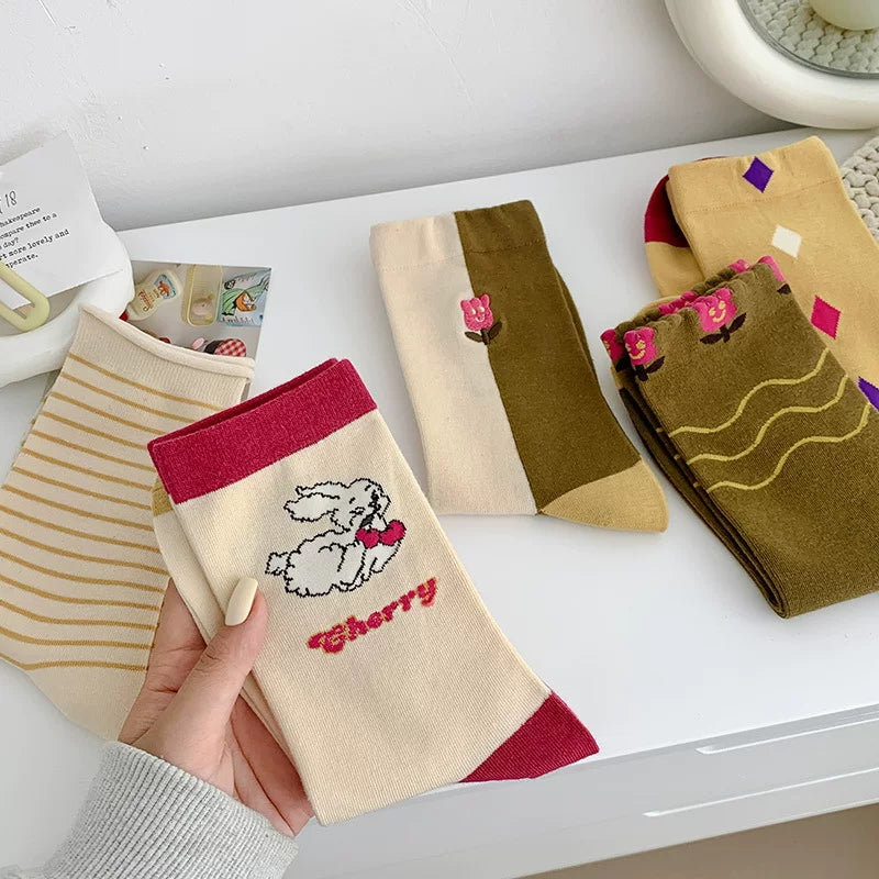 Porlsdn | Women’s Retro Cartoon Rabbit Floral Embroidered Mid-Calf Cotton Socks