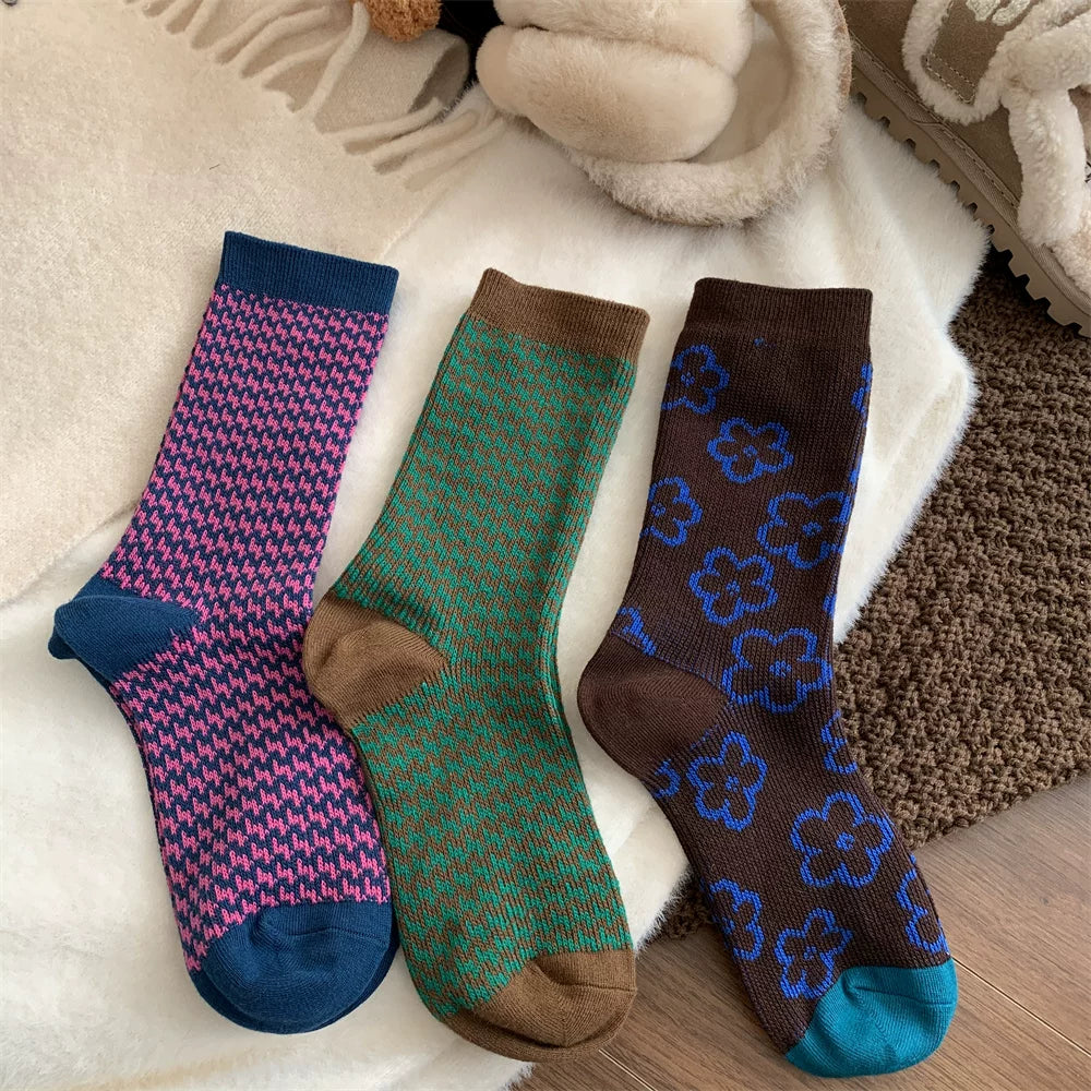 Porlsdn | Women’s Houndstooth Mid-Calf Cotton Socks for Autumn and Winter