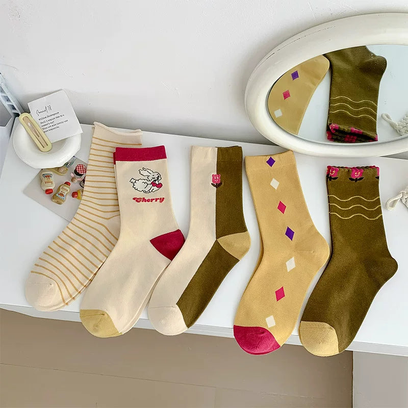 Porlsdn | Women’s Retro Cartoon Rabbit Floral Embroidered Mid-Calf Cotton Socks