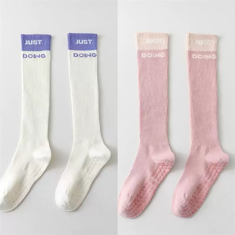 Porlsdn | Women’s Long Tube Cotton Yoga Socks – Color Block Non-Slip Pilates Floor Socks