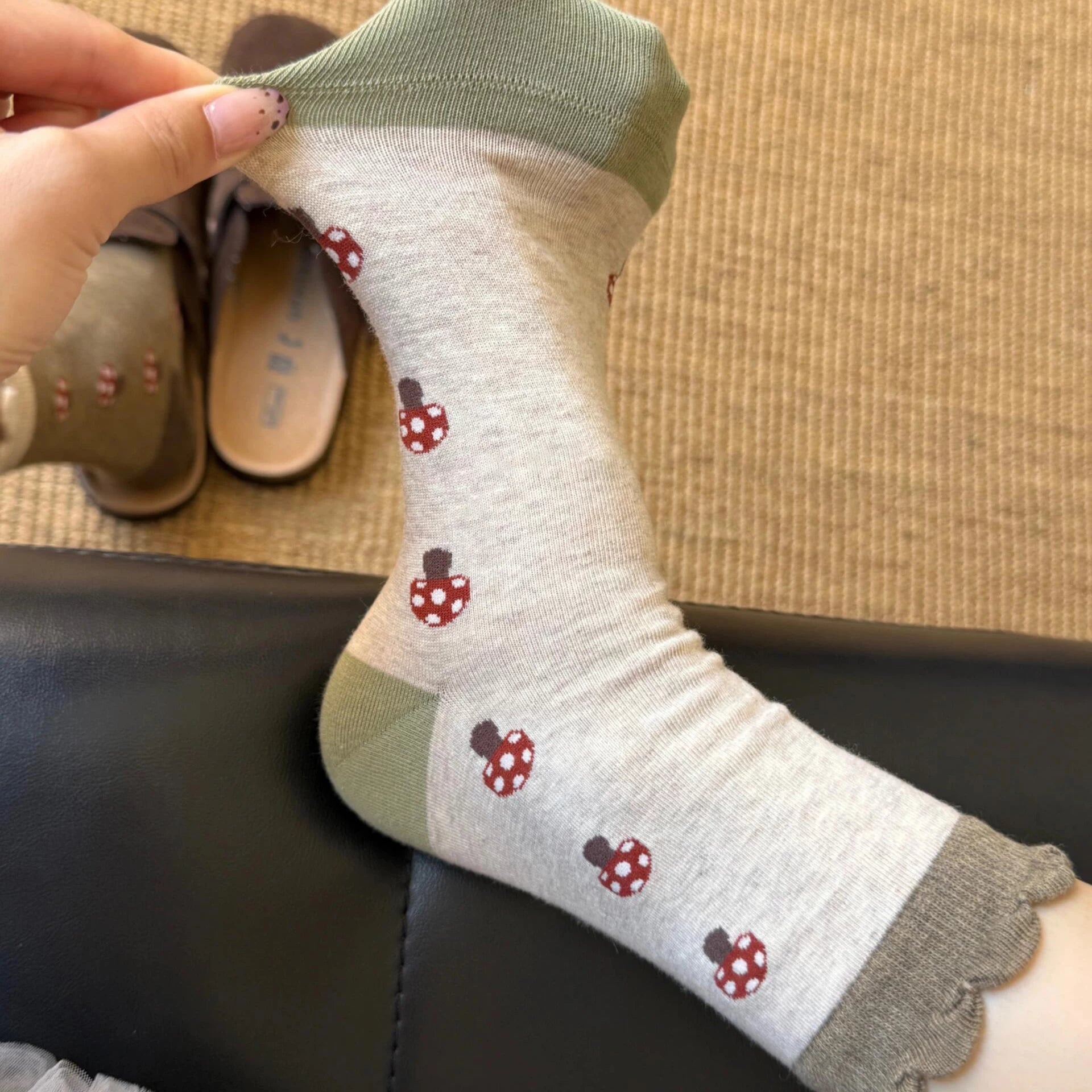 Porlsdn | Women’s Cute Mushroom Cotton Mid-Calf Socks for Spring & Fall