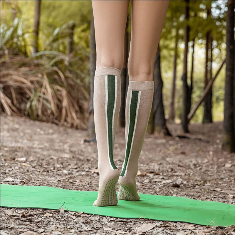 Porlsdn | Women’s Five-Finger Knee-Length Yoga Socks for Indoor Practice