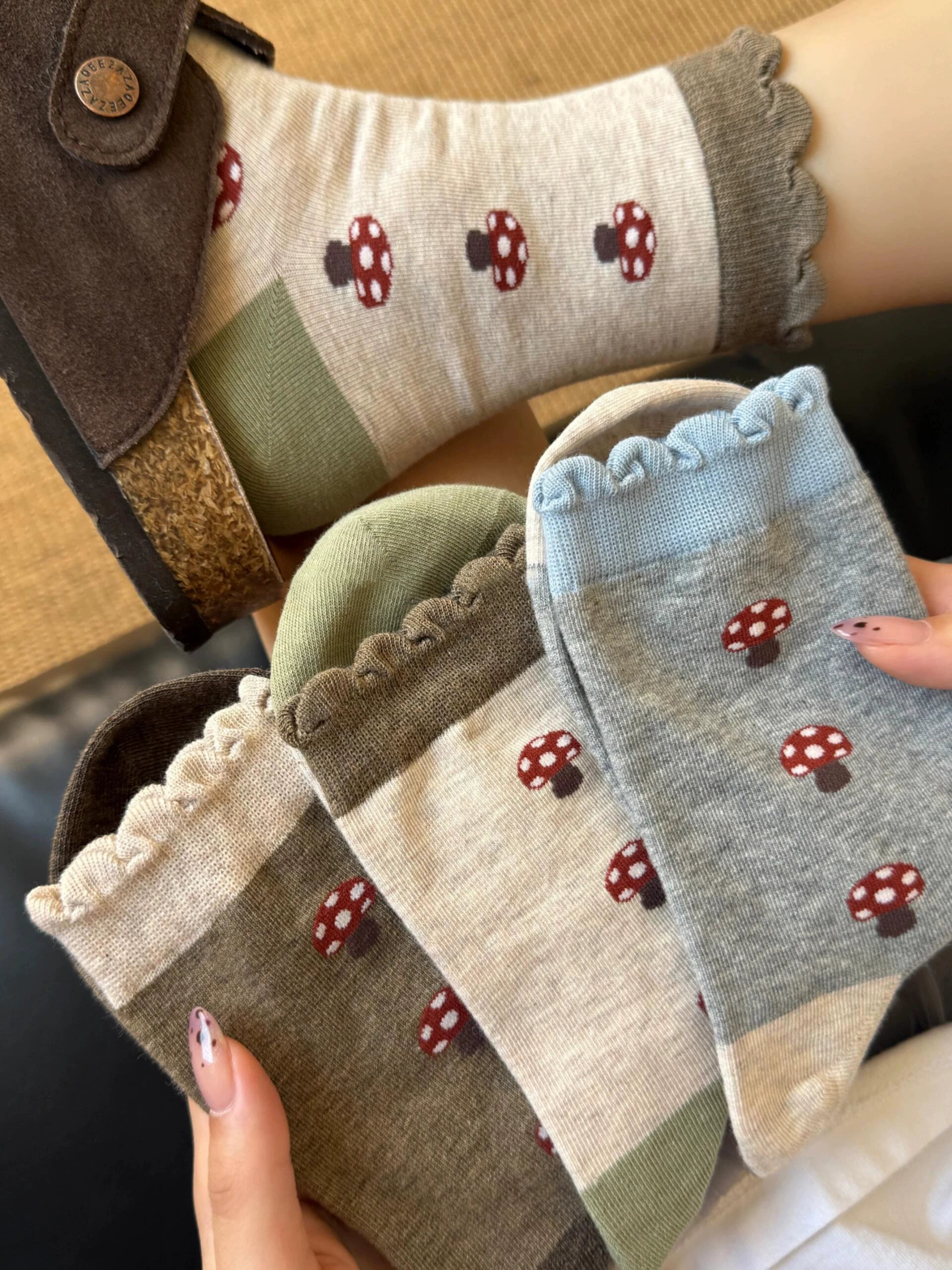 Porlsdn | Women’s Cute Mushroom Cotton Mid-Calf Socks for Spring & Fall