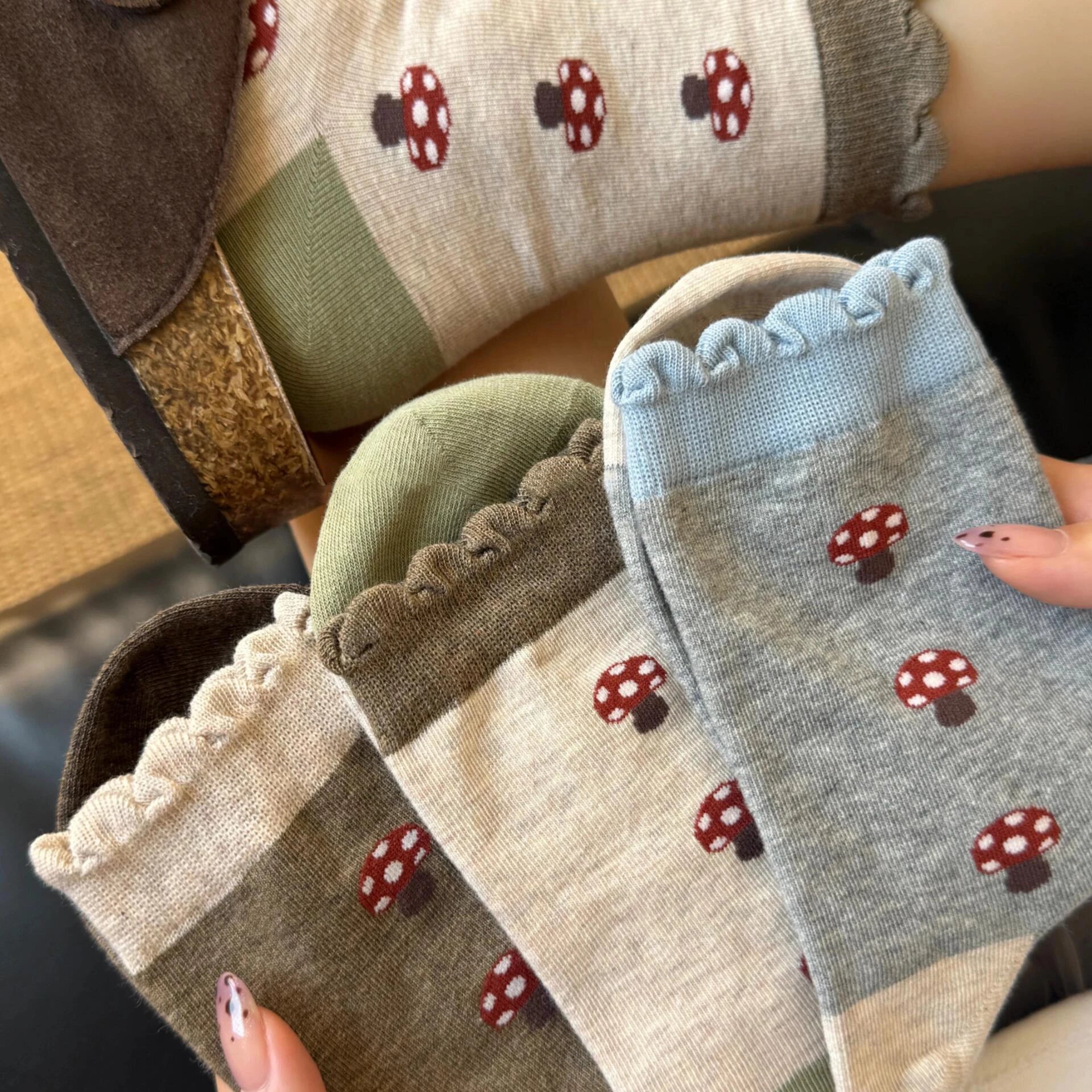 Porlsdn | Women’s Cute Mushroom Cotton Mid-Calf Socks for Spring & Fall